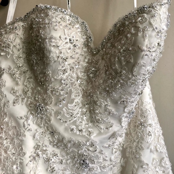 Unaltered Sample - Stella York 5986 - Picture 8 of 11